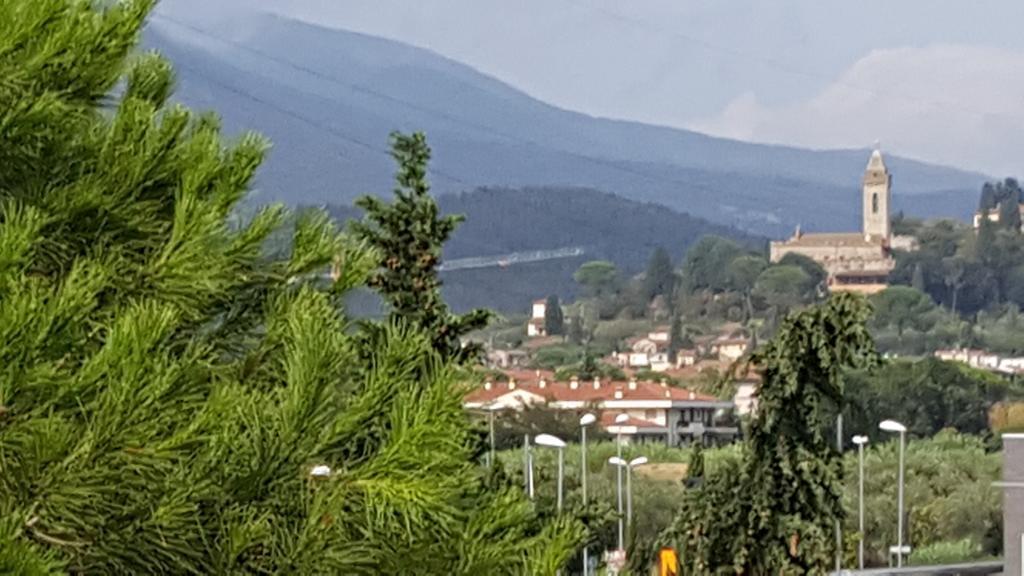 קלנצאנו Hotel Albatros מראה חיצוני תמונה