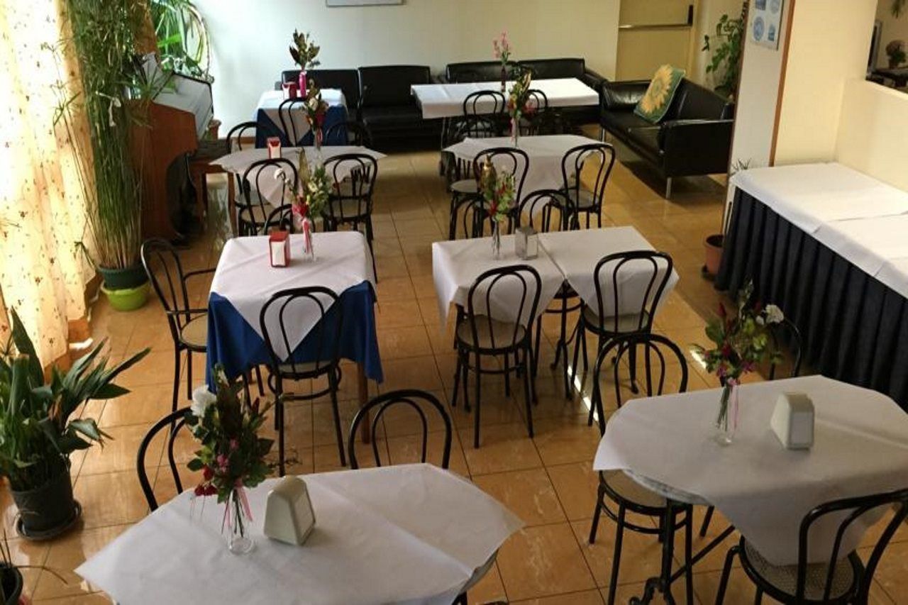 קלנצאנו Hotel Albatros מראה חיצוני תמונה